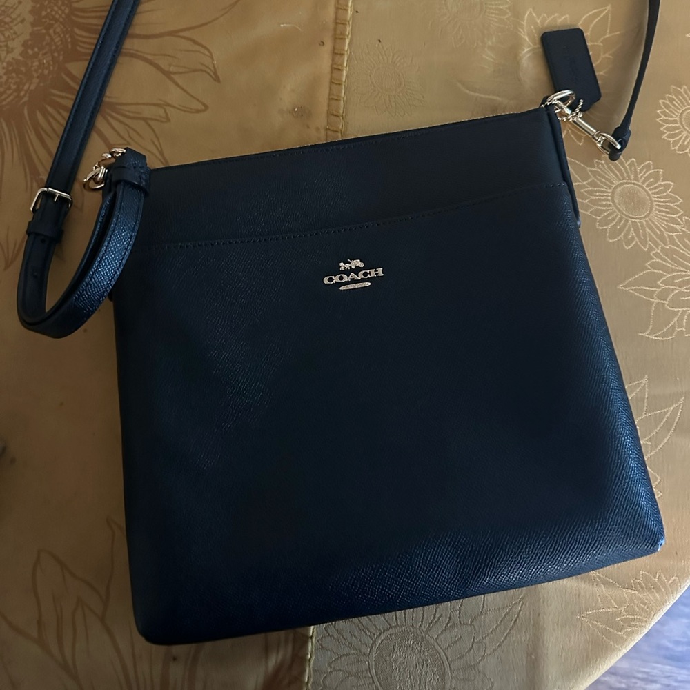 Women’s Black Coach crossbody bag